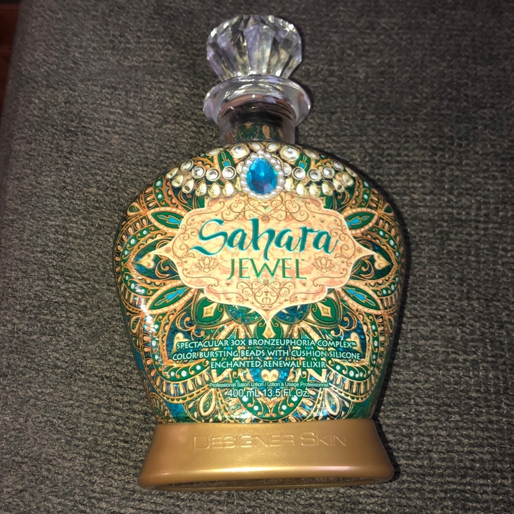 Sahara jewel tanning lotion 💚